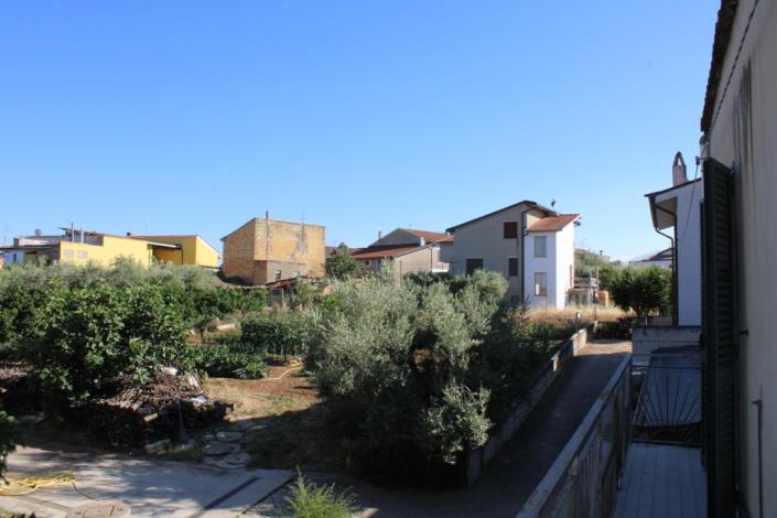 Image No.11-4 Bed Townhouse for sale