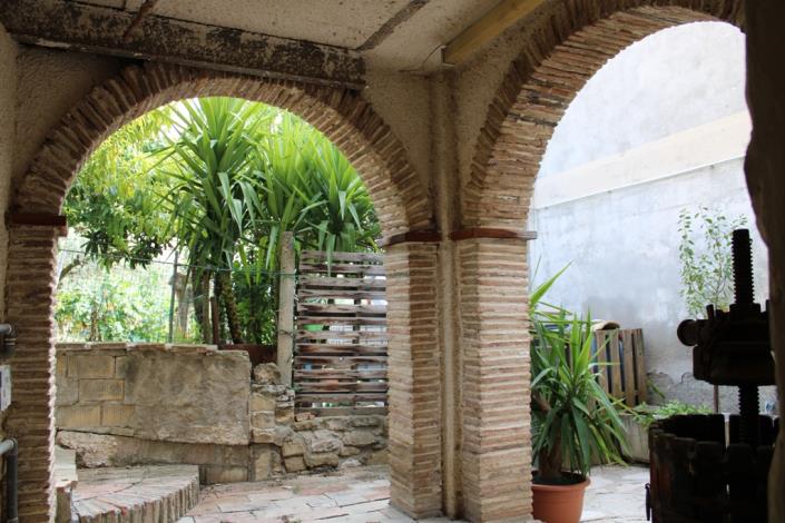 Image No.12-4 Bed Townhouse for sale