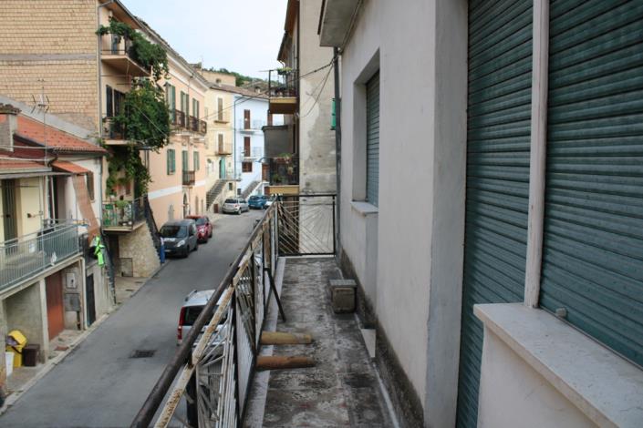 Image No.13-3 Bed Townhouse for sale