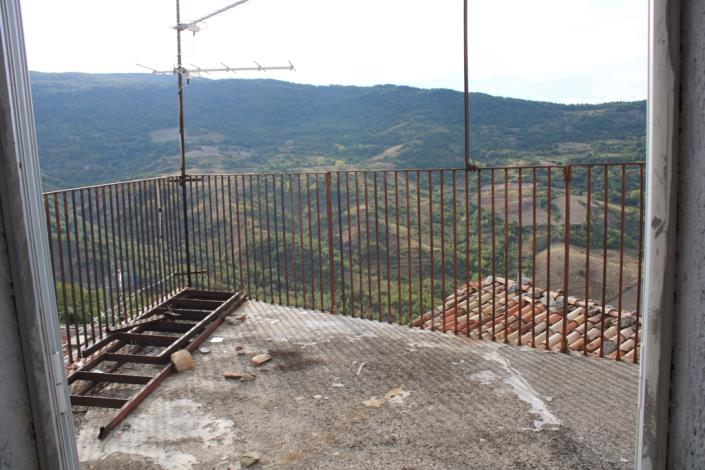 Image No.10-3 Bed Village House for sale