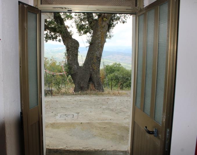 Image No.6-2 Bed Country Property for sale