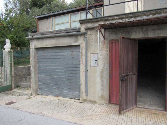 Image No.5-2 Bed Townhouse for sale