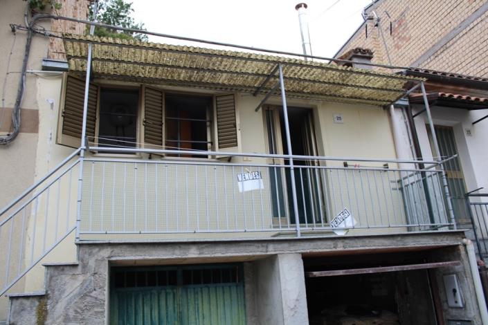 Image No.12-2 Bed Townhouse for sale