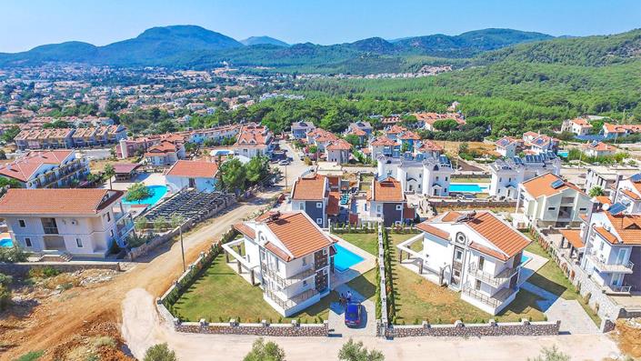 Image No.2-6 Bed Villa / Detached for sale