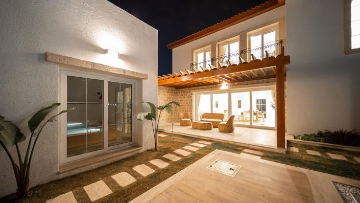 Image No.5-2 Bed Villa for sale