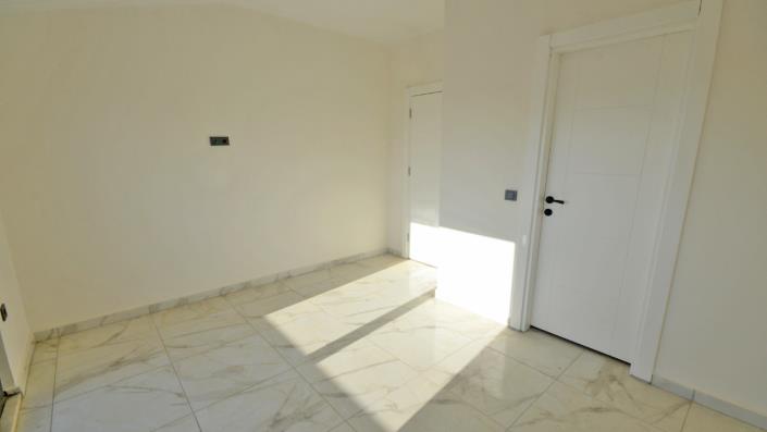 Image No.12-3 Bed Penthouse for sale