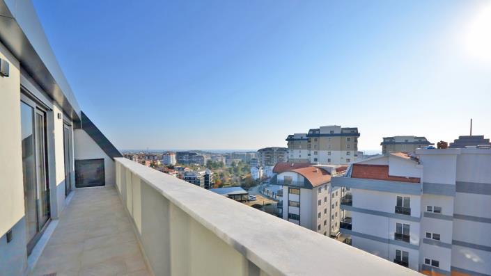 Image No.25-3 Bed Penthouse for sale