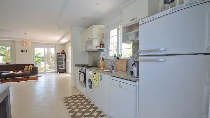 Image No.9-3 Bed Villa / Detached for sale