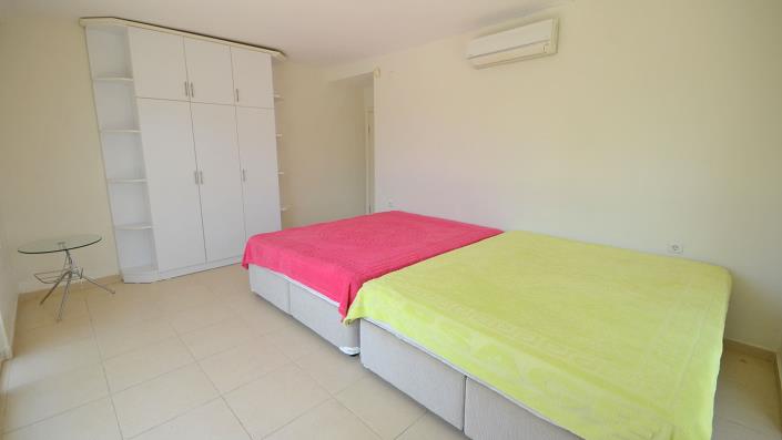 Image No.23-3 Bed Villa / Detached for sale