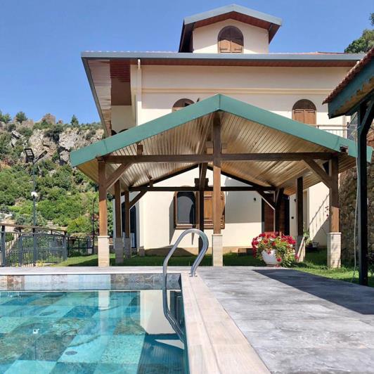 Image No.2-4 Bed Villa / Detached for sale