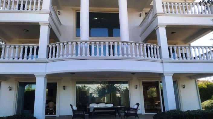 Image No.3-8 Bed Villa / Detached for sale