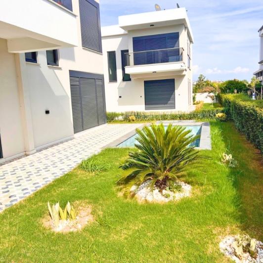 Image No.7-2 Bed Villa / Detached for sale