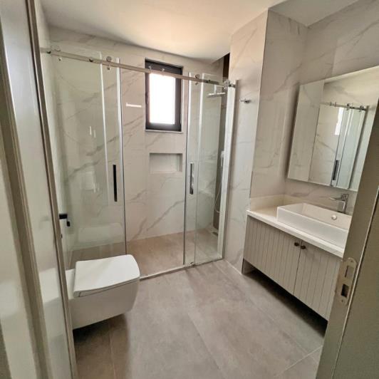 Image No.19-2 Bed Villa / Detached for sale