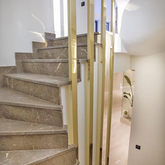 Image No.9-6 Bed Villa for sale