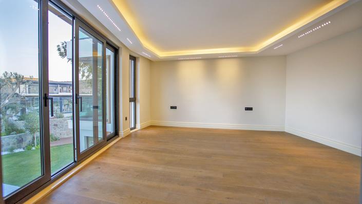 Image No.6-6 Bed Villa for sale