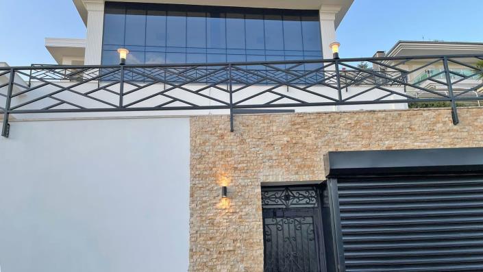 Image No.10-5 Bed Villa for sale