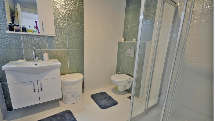 Image No.17-3 Bed Apartment for sale