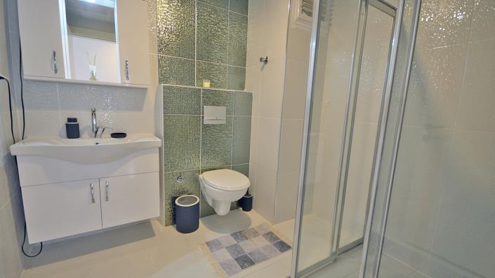 Image No.18-3 Bed Apartment for sale