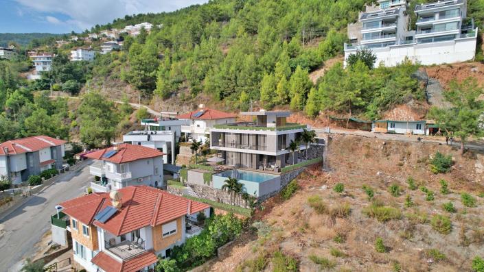 Image No.2-4 Bed Villa / Detached for sale