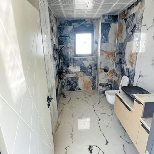 Image No.23-5 Bed Villa / Detached for sale