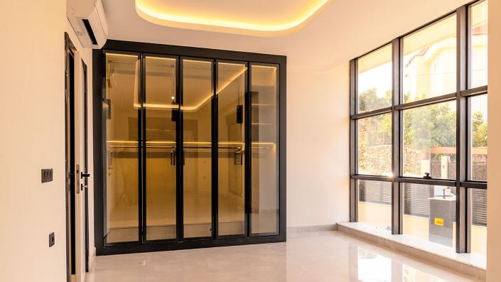 Image No.20-5 Bed Villa / Detached for sale