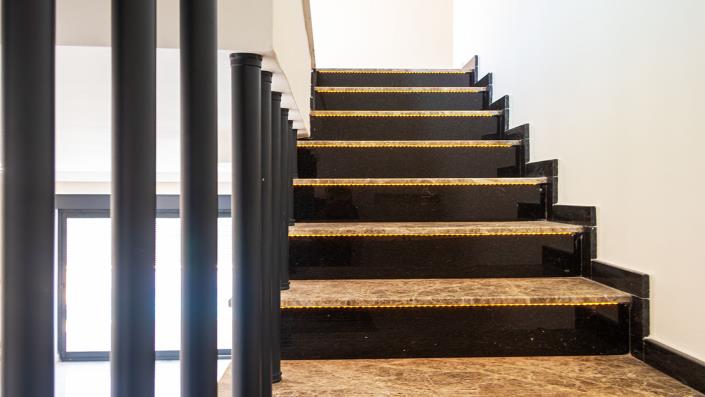 Image No.14-5 Bed Villa / Detached for sale