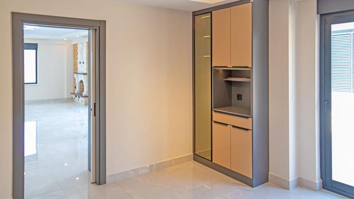 Image No.8-5 Bed Villa / Detached for sale