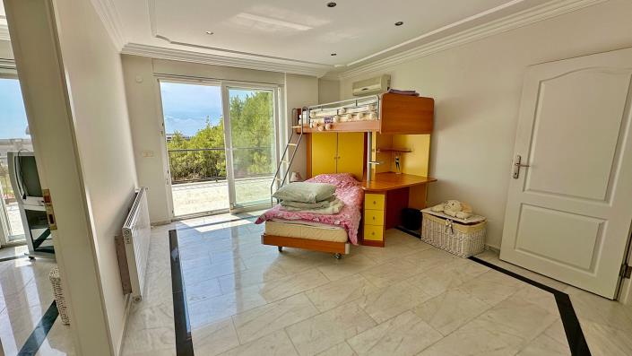 Image No.30-4 Bed Villa / Detached for sale