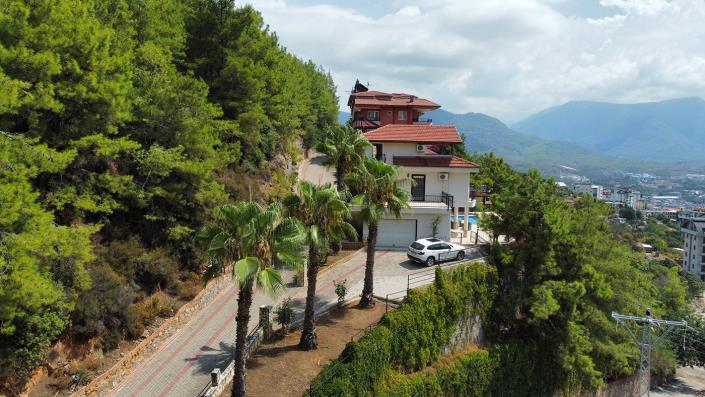 Image No.8-4 Bed Villa / Detached for sale