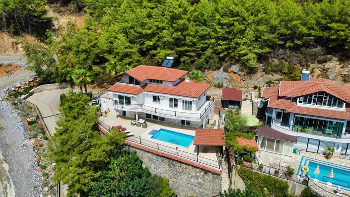 Image No.3-4 Bed Villa / Detached for sale