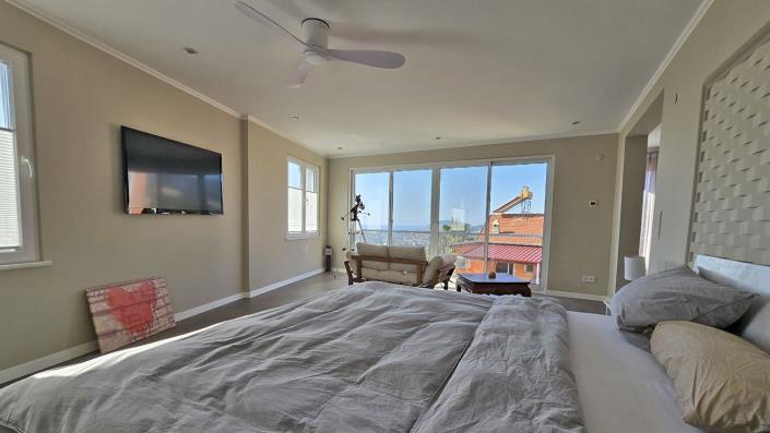 Image No.37-9 Bed Apartment for sale