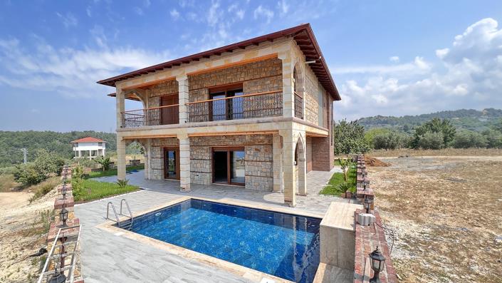 Image No.2-4 Bed Villa / Detached for sale