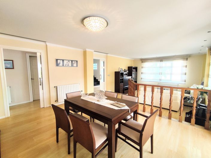 Image No.11-5 Bed Villa for sale