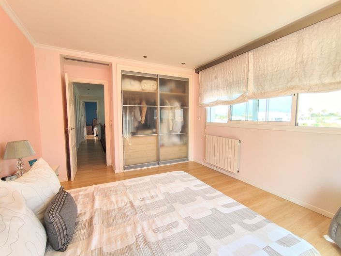 Image No.26-5 Bed Villa for sale