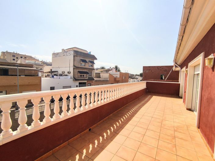 Image No.27-5 Bed Villa for sale