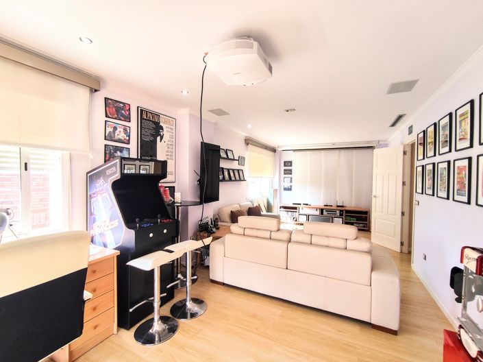 Image No.34-5 Bed Villa for sale