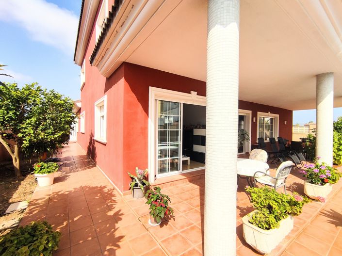 Image No.6-5 Bed Villa for sale