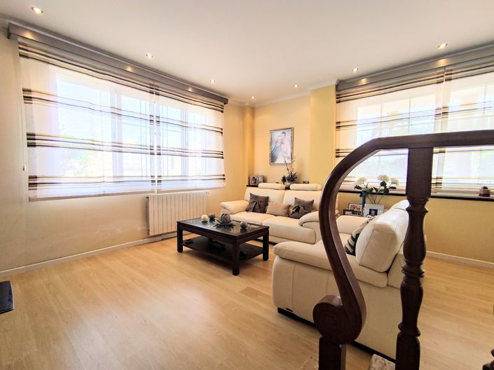 Image No.8-5 Bed Villa for sale