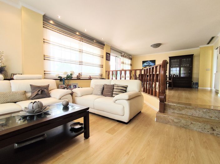 Image No.9-5 Bed Villa for sale