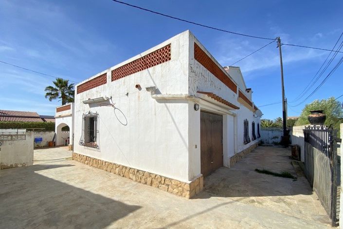 Image No.14-8 Bed Villa for sale