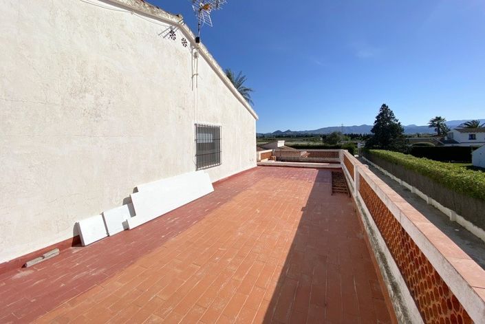 Image No.27-8 Bed Villa for sale