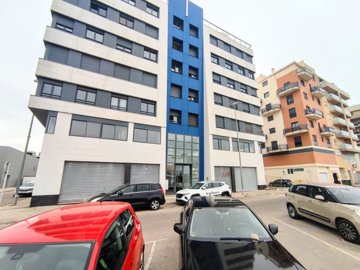 4 Bed Property for sale