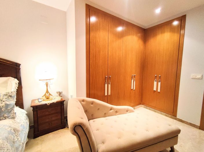 Image No.31-4 Bed Property for sale