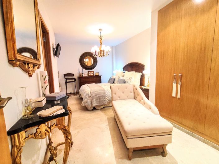 Image No.34-4 Bed Property for sale