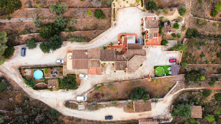 Image No.41-12 Bed Villa for sale