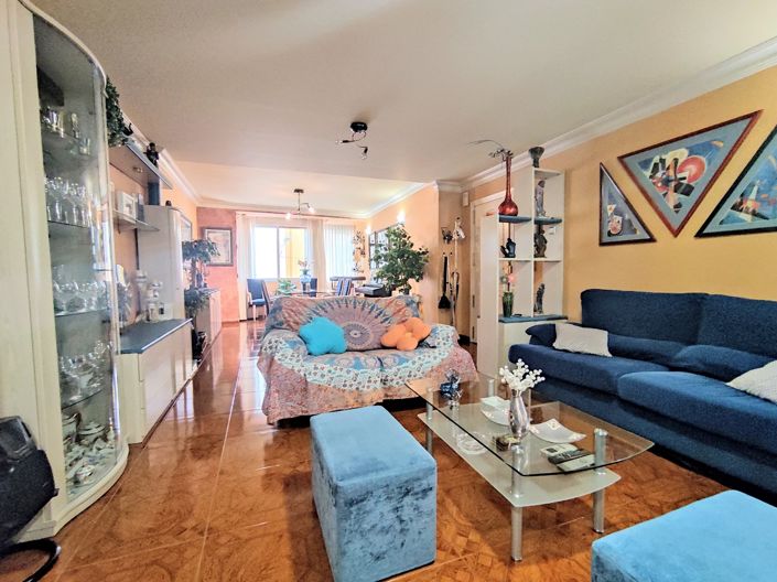 Image No.10-3 Bed Property for sale