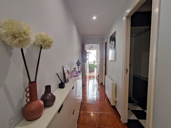 Image No.20-3 Bed Property for sale