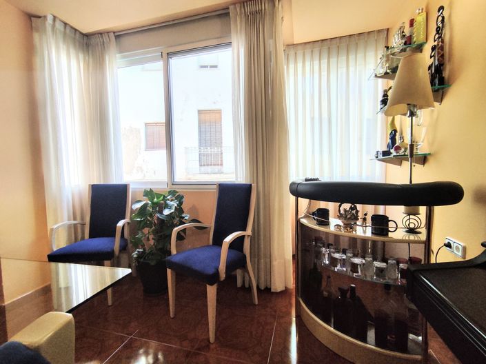 Image No.5-3 Bed Property for sale