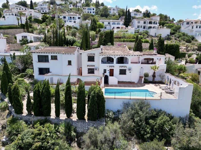 Image No.1-5 Bed Villa for sale