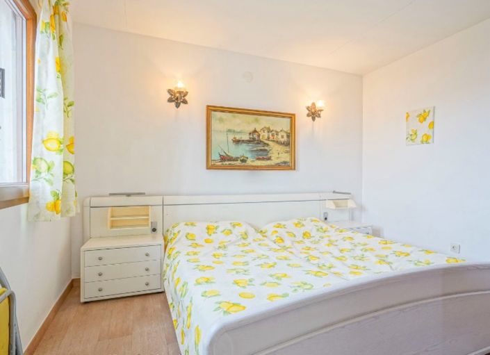 Image No.20-5 Bed Villa for sale